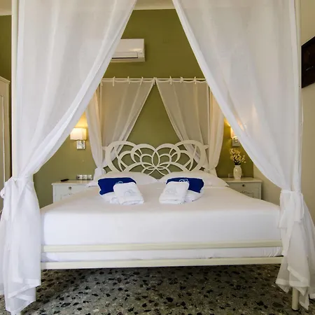 Athina House & Hammam